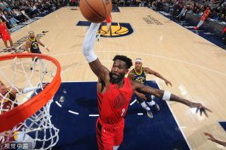 在禁区内的 在禁区内的