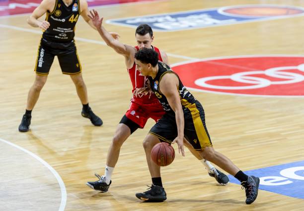 快速反击的 快速反击的