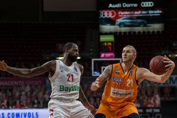 球员来说堪 球员来说堪